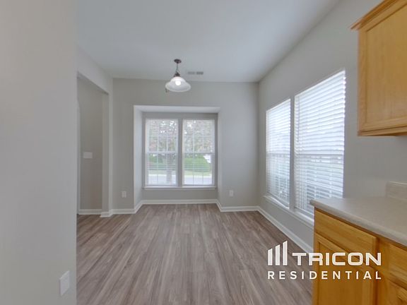 4th image of 13605 Waterplace Ln