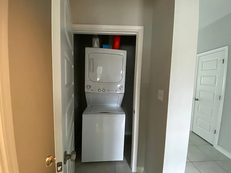 1740 Artesian Springs Xing — Photo 10
