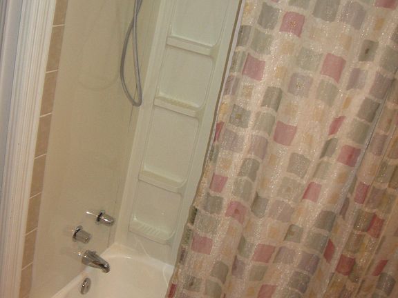 3rd image of 8522 Roanoke Dr