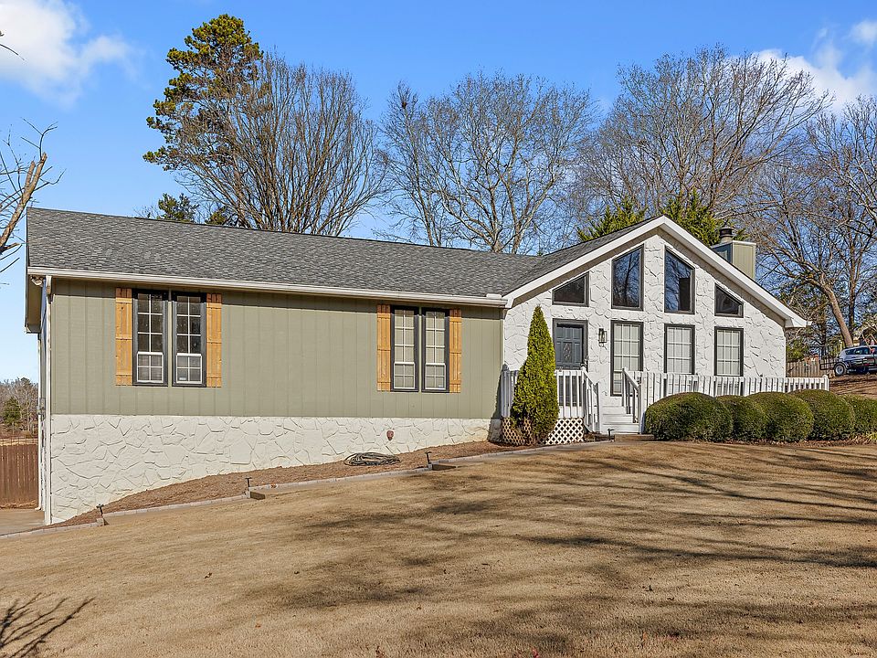 1st image of 8527 Horseshoe Bend Ln