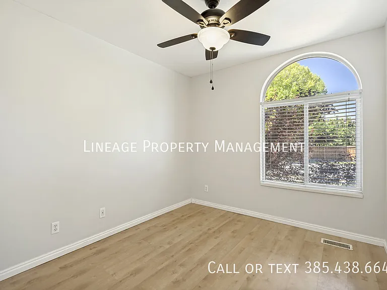 13863 Kessler Peak Dr #A — Photo 11