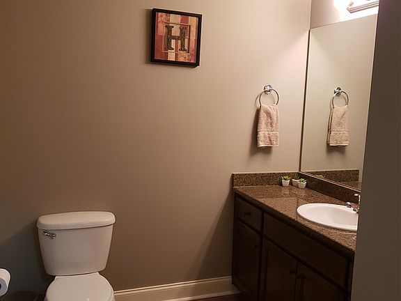 5th image of 54 Oakwood Dr