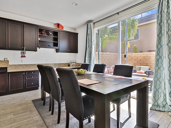 Indoor/Outdoor dining/entertaining