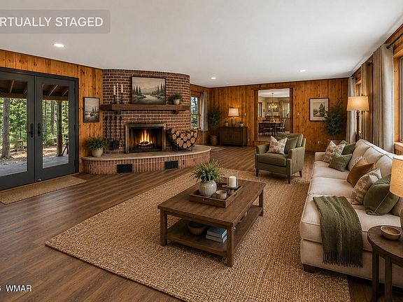 3rd image of 790 S Juniper Ln