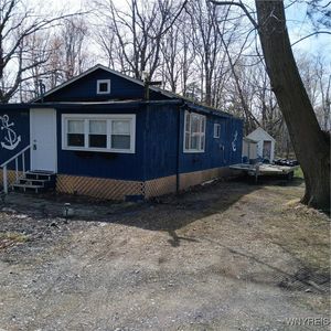 9370 Lemon St, Angola, NY, 14006