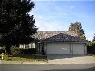 721 Scirocco Dr photo 1