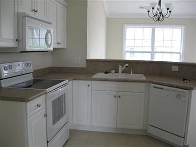 5th image of 4564 Squirrel Avenue NW
