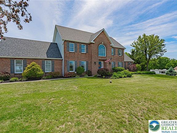 3rd image of 4542 Springfield Dr