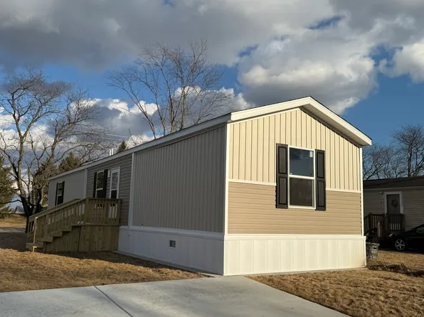 48 Brushwood Dr, Matteson, IL 60443