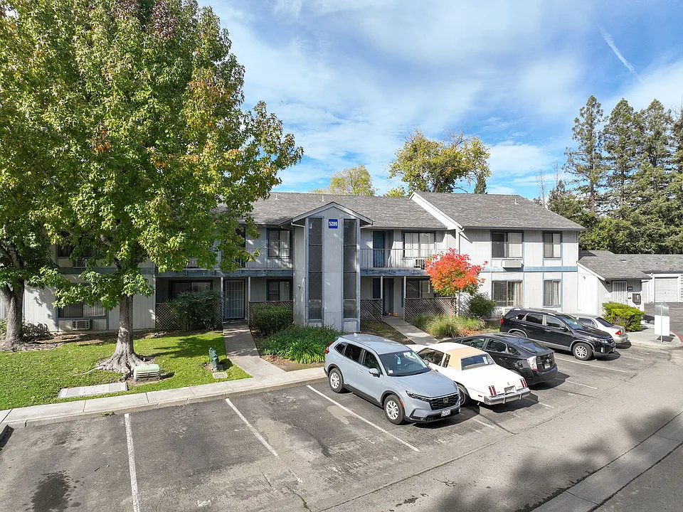 Creekside Village Apartments