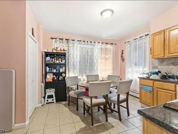 3rd image of 320 Westfield Ave Floor 2