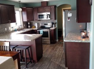 1117 N 29th St, Bismarck, ND 58501