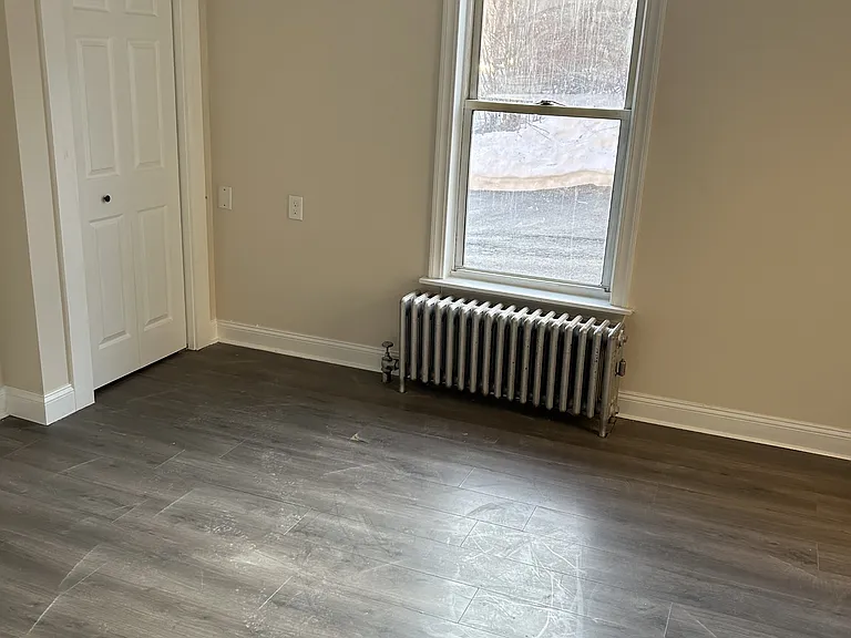 230 Pleasant St #1 — Photo 5
