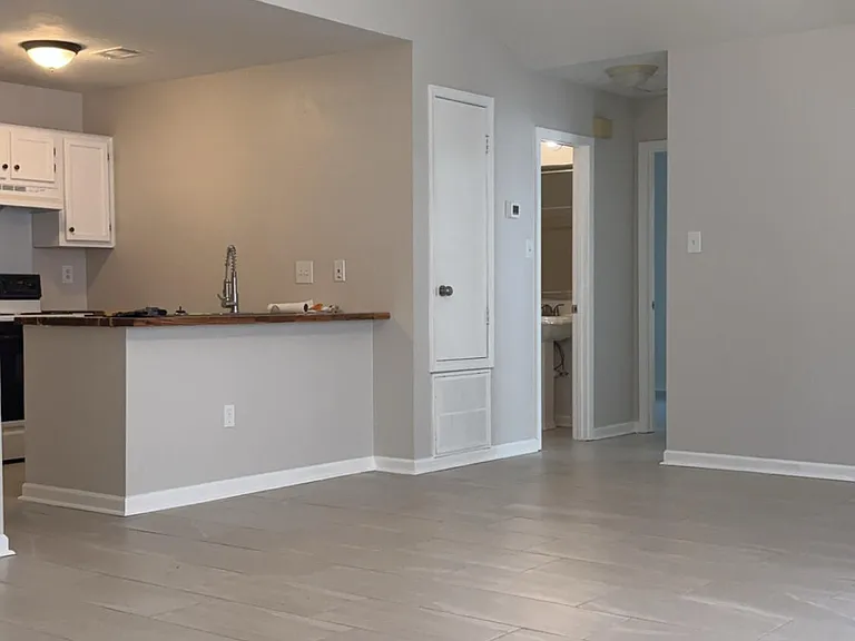 1712 James Buchanan Dr — Photo 8