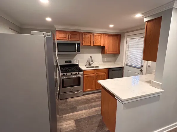 6914 Greenwood St, Pittsburgh, PA 15206