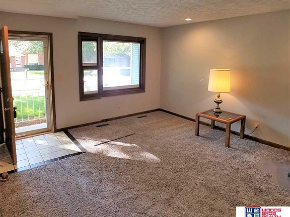 3rd image of 5140 Claire Ave