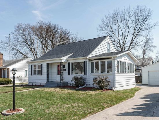 717 Harriette St, Fort Atkinson, WI 53538