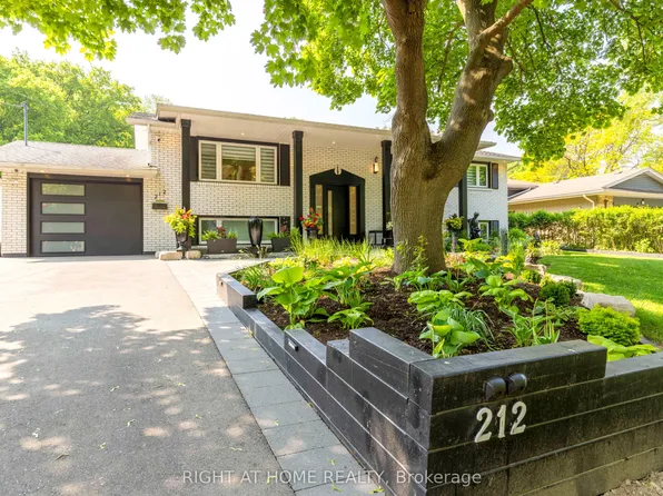 212 Lockhart Dr, Saint Catharines, ON L2T 1X1