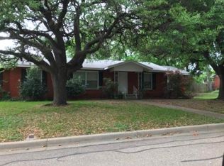 2225 Ridgecrest Cir, Waco, TX 76710