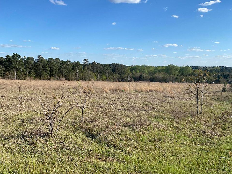 2nd image of 841 Mount Calvary Rd