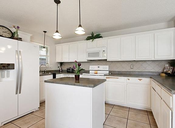 5th image of 1613 Marseille Dr