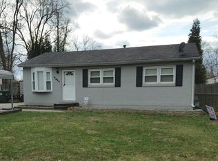 9206 Maple Rd, Louisville, KY 40229