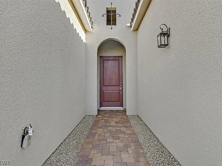 73 Atrani Bay Ct — Photo 2