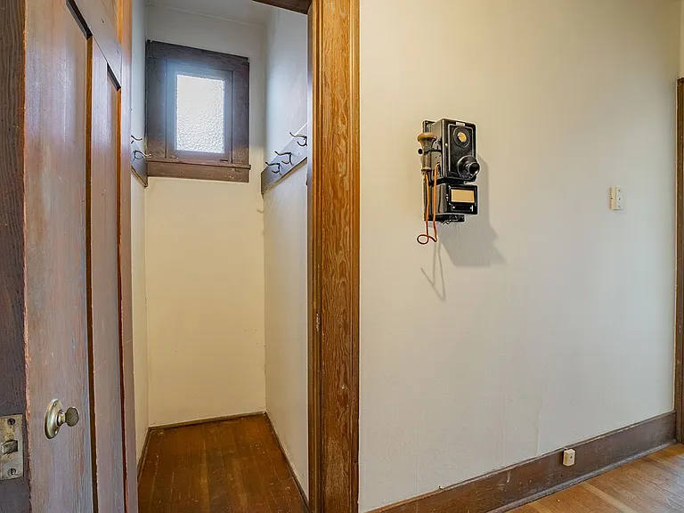 Porter — Photo 23