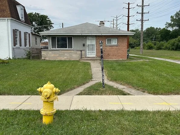 16112 Wolcott Ave, Markham, IL 60428