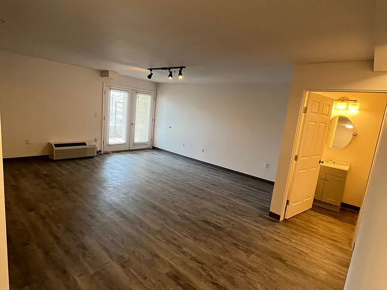 Live at the BLVD 2500 New, beautiful and best location! — Photo 42