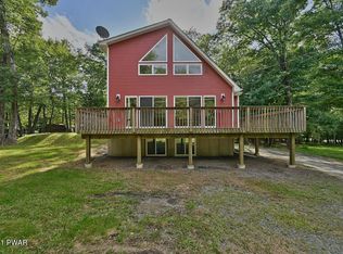 128 Gold Key Rd, Milford, PA 18337