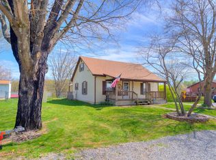 112 Williams Ave, Radford, VA 24141