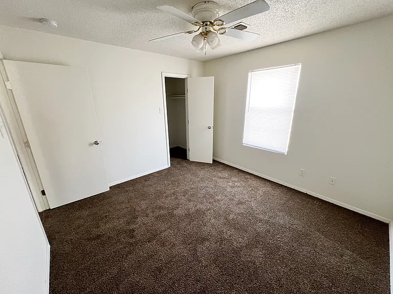 900 Scurry St #A — Photo 8