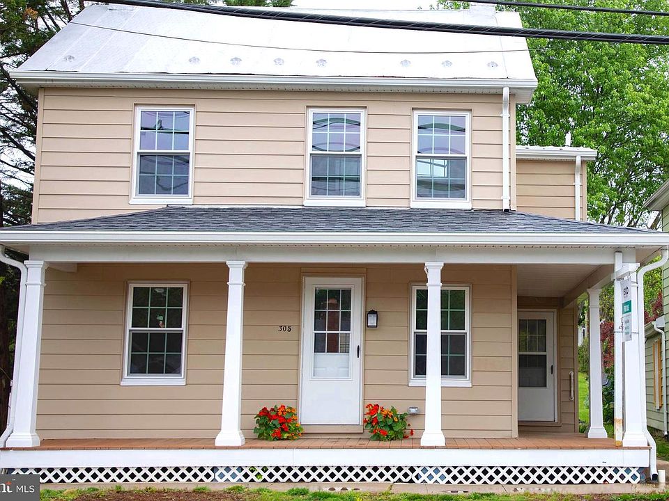 1st image of 305 N Main St