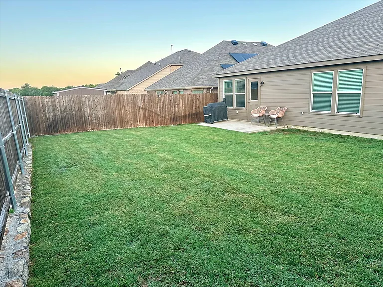 1945 Javelina St — Photo 32