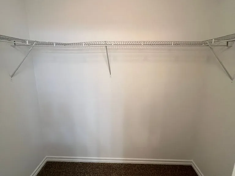 28 Fuller Cir — Photo 3
