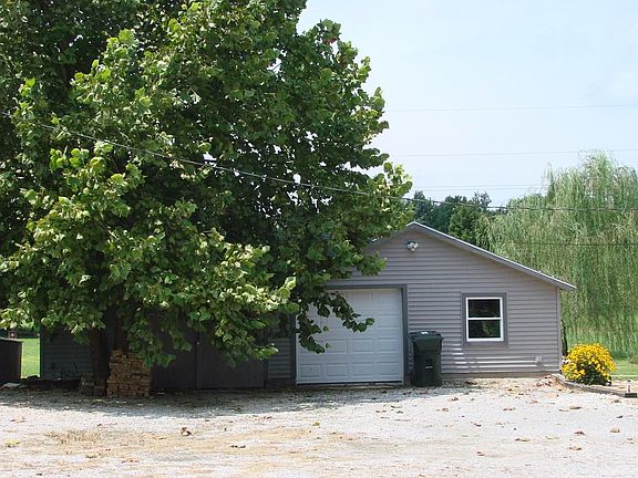 4th image of 9245 Highway 641 N
