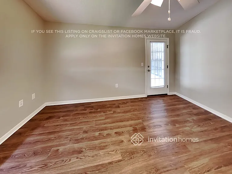 64 Lake Daisy Blvd — Photo 9