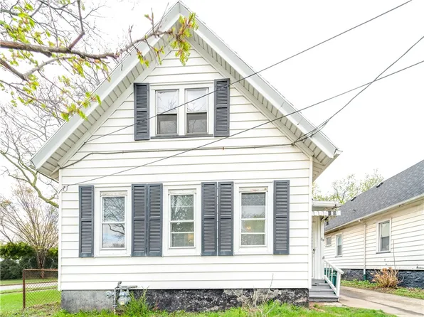 54 Centennial St, Rochester, NY 14611