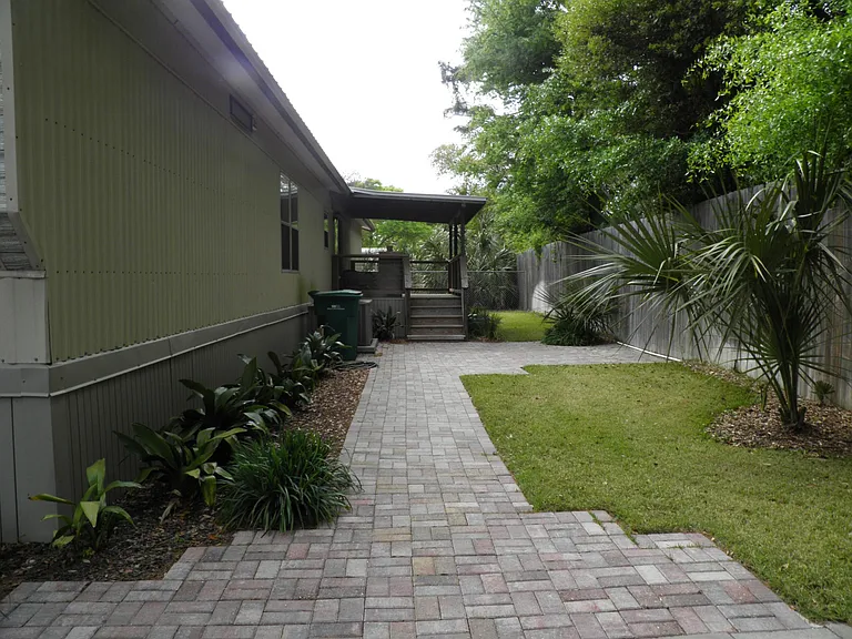 810 Gibson Rd — Photo 33