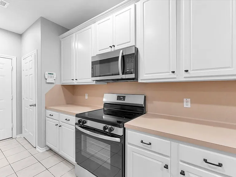 16007 Sandy Path Ln — Photo 25