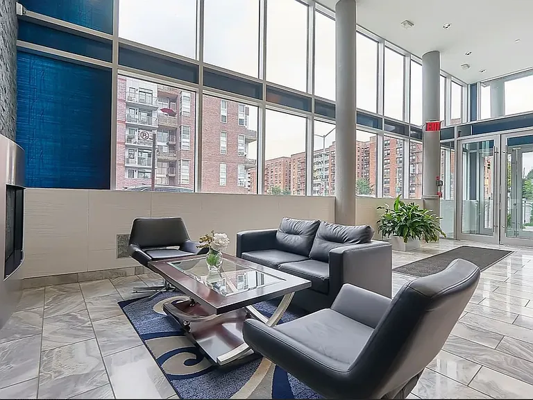 3440 Guider Ave #2E — Photo 2