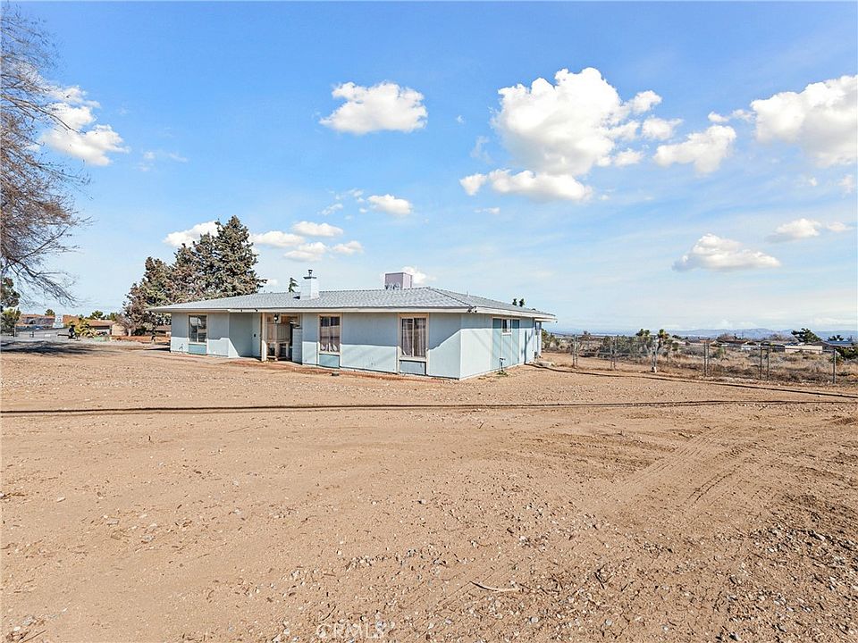 9315 Sierra Vista Rd, Phelan, CA 92371 Zillow