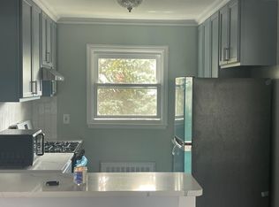 137 Rolling St FLOOR 2, Lynbrook, NY 11563