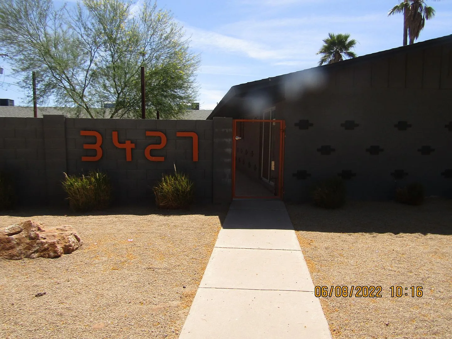 3427 N 12th Pl — Photo 2