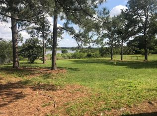 911 Hickory Rd, Ocala, FL 34472