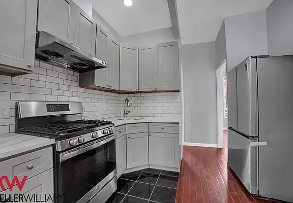 2nd image of 582 Wilson Ave #2