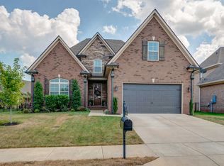 8003 June Apple Ln, Spring Hill, TN 37174