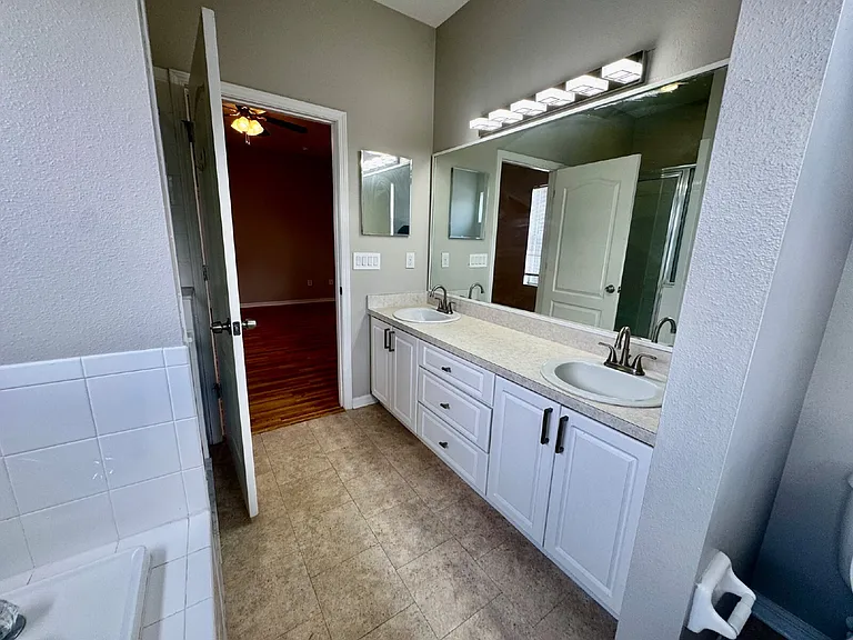 13227 Cherry Bark Cir — Photo 11