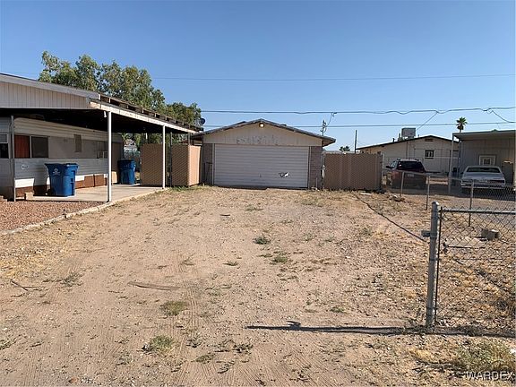 3rd image of 921 Coral Reef Drive